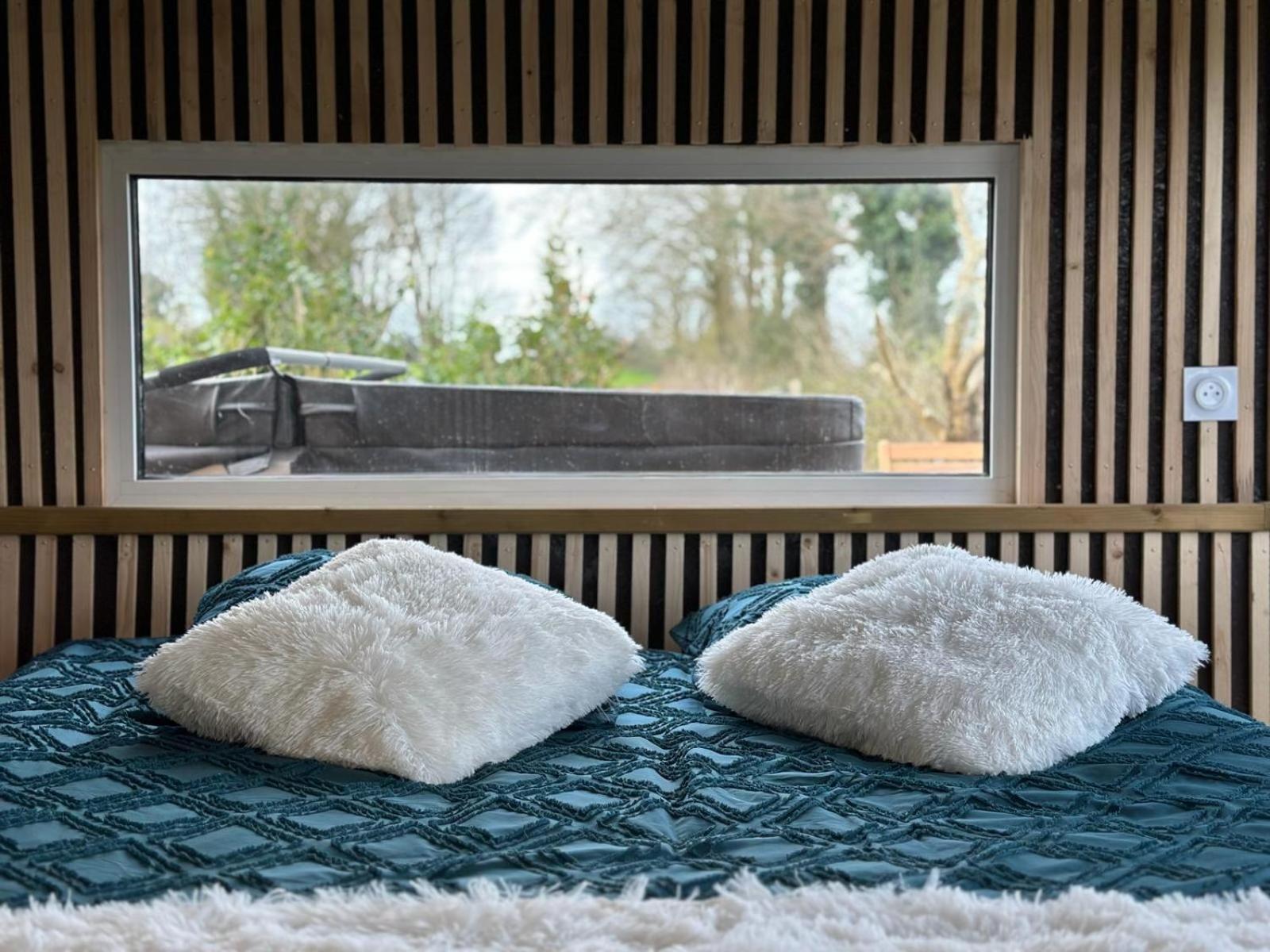 La Cabane D'Emma Spa&Sauna Prive Bannalec Esterno foto